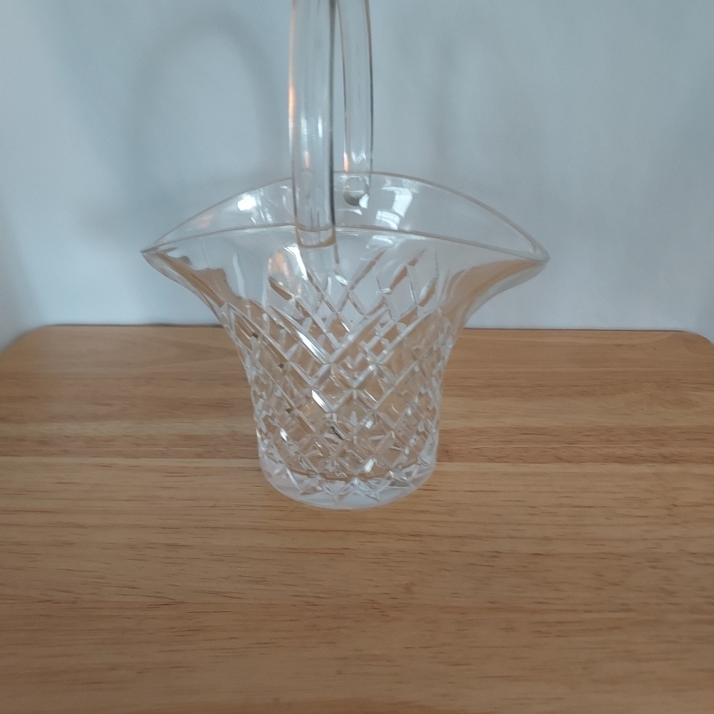 Crystal Diamond Cut Design Basket